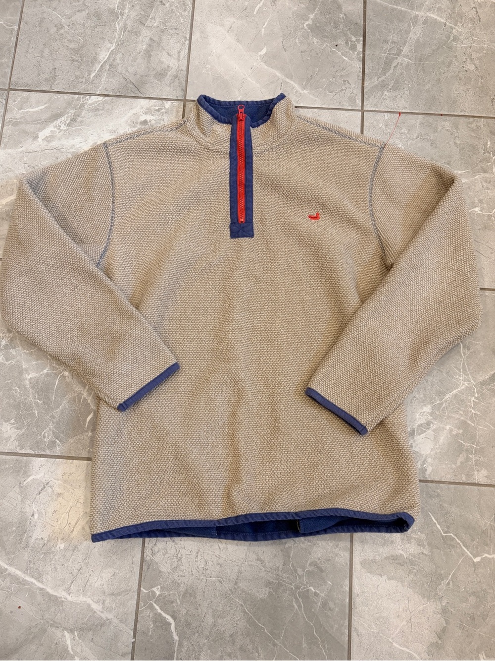 EUC like new Southern Marsh M men’s beige, blue and red quarter zip pullover